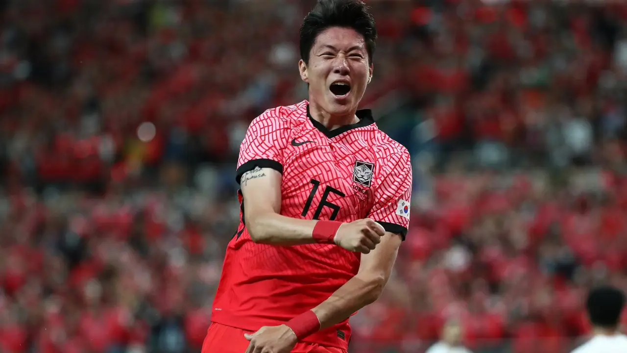 Hwang Ui-jo Net Worth Details Hwang Ui-jo Net Worth Details