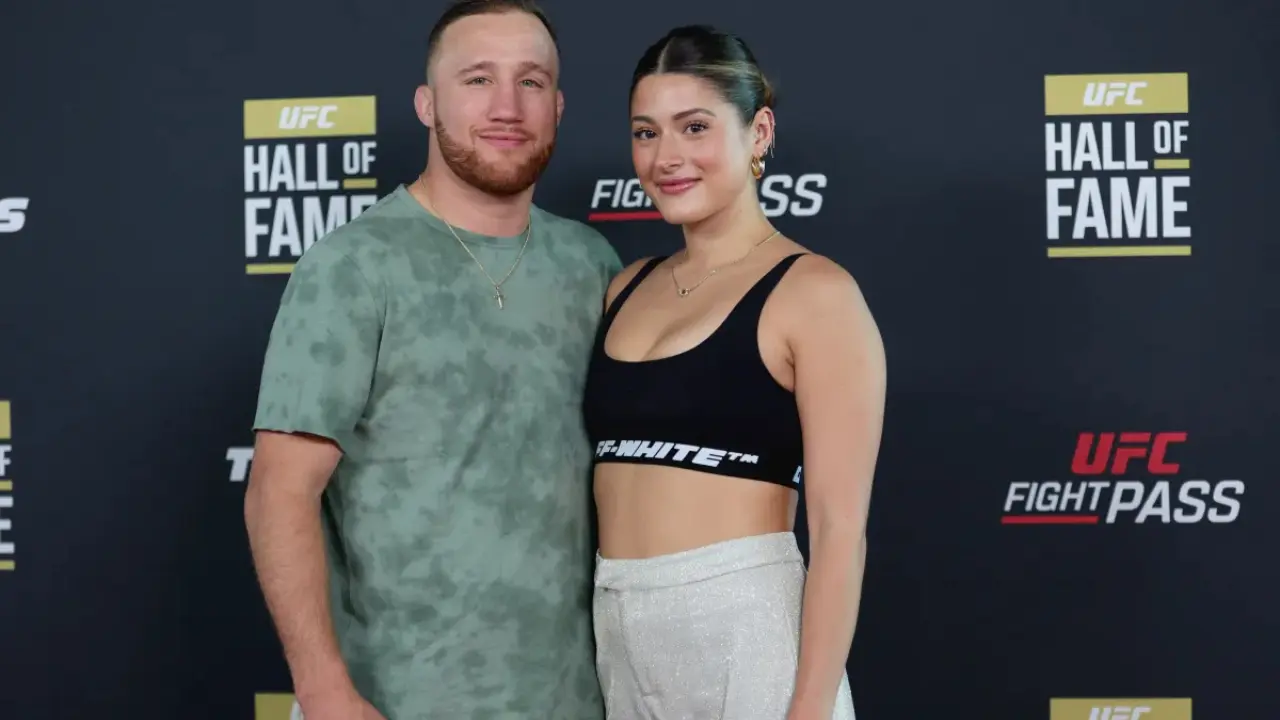 Justin Gaethje with his girlfriend Sophia Romano