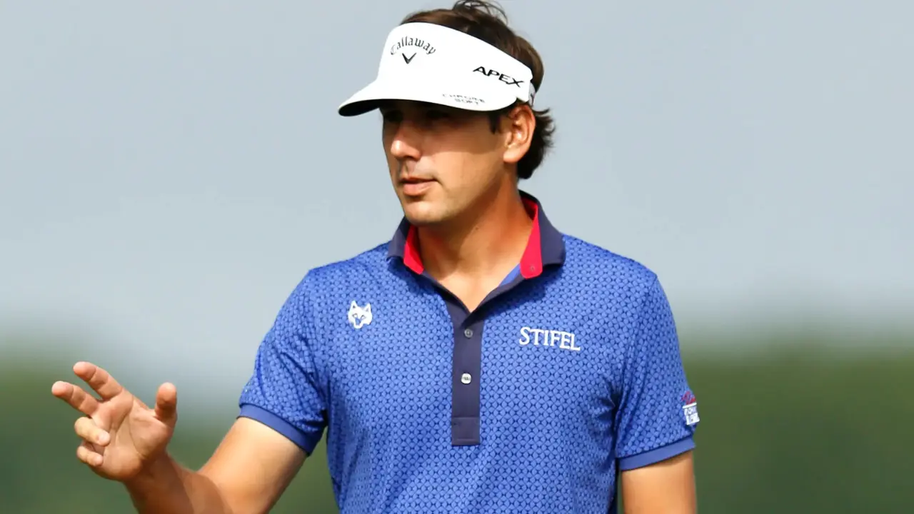 Kelly Kraft Biography