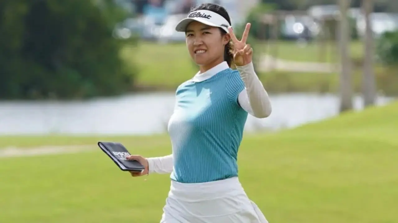 Minji Kang Biography