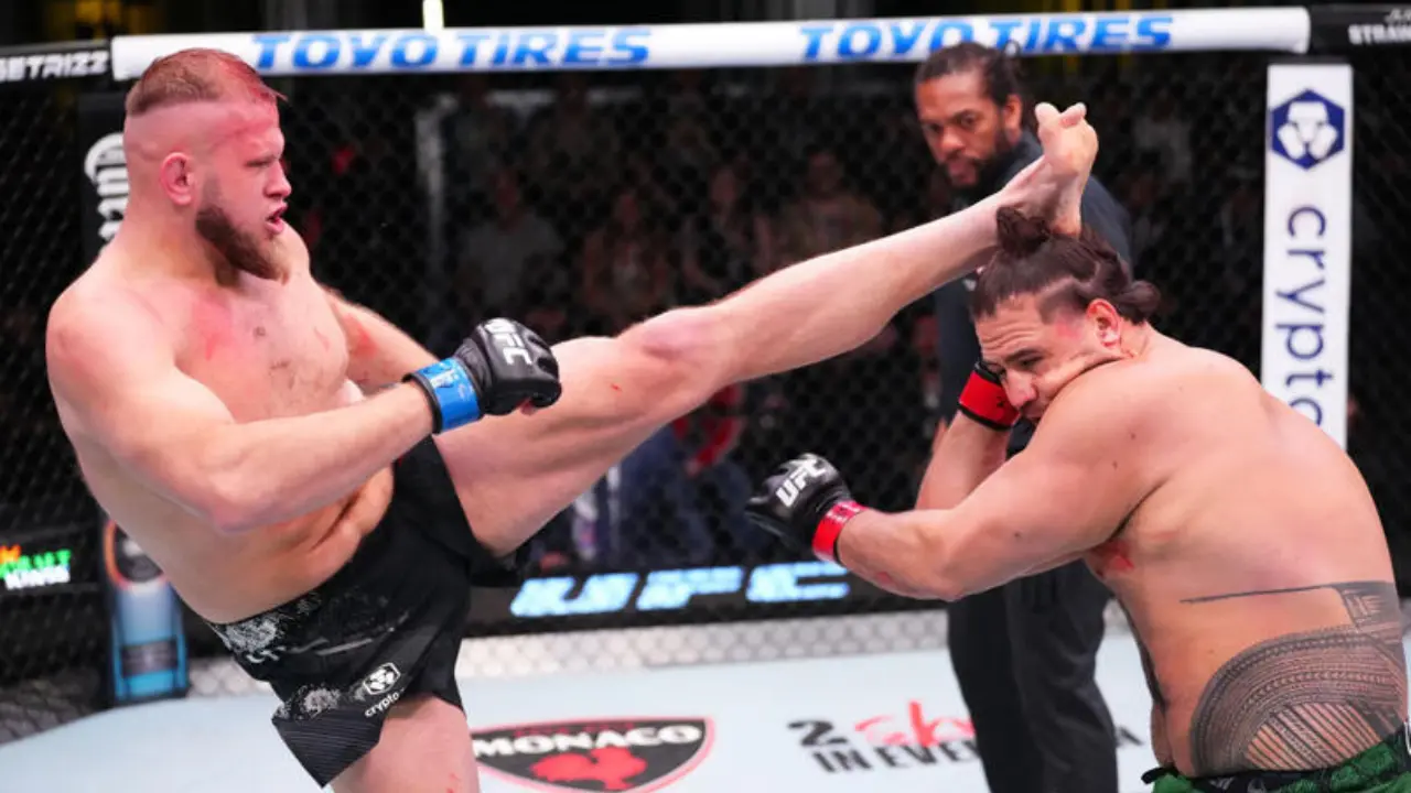 Marcin Tybura Biography