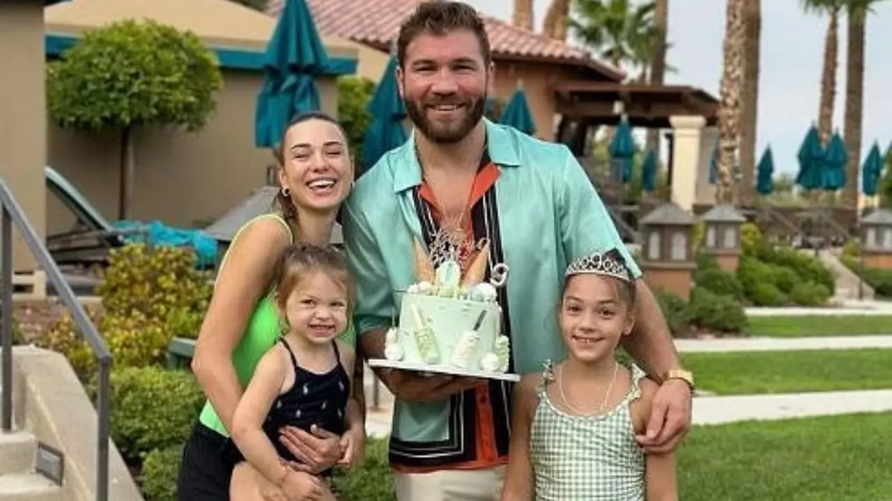 Ion Cuțelaba is happily married to Olga Cuțelaba.