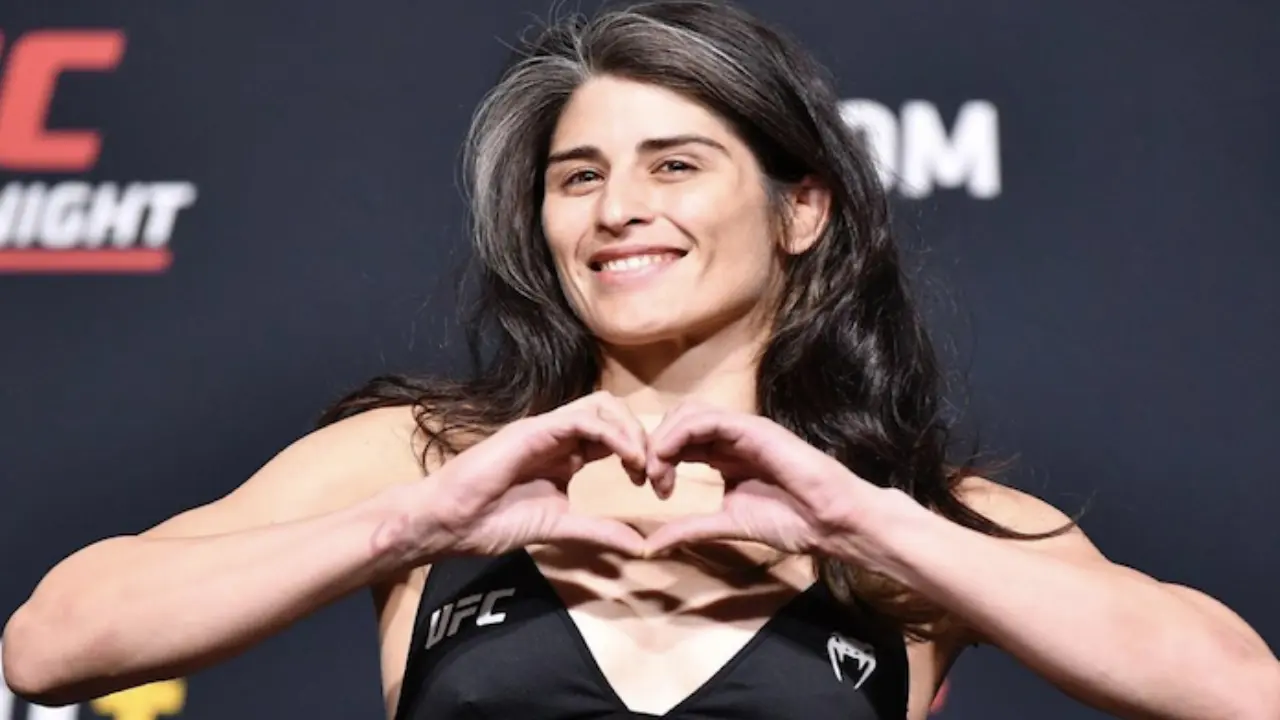 Julia Avila Biography