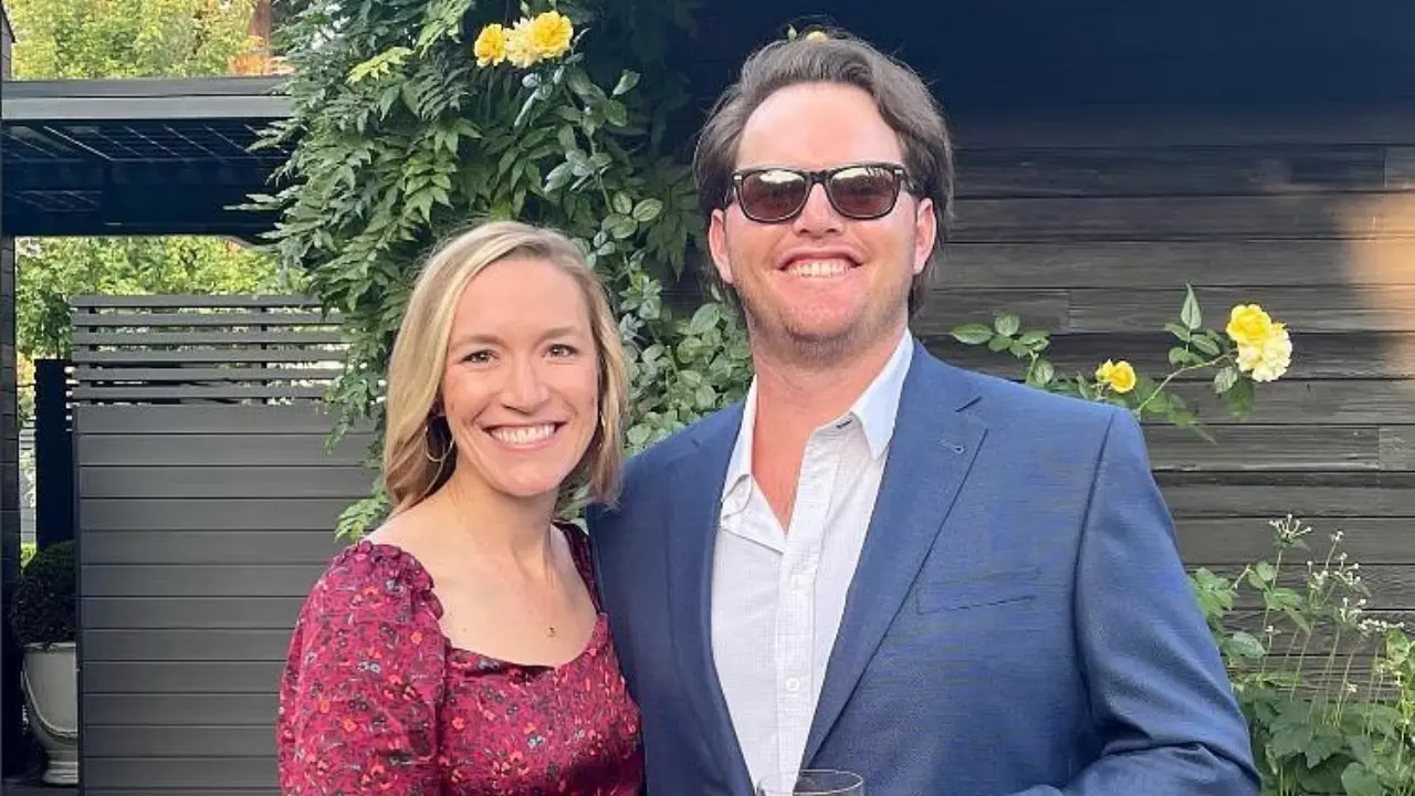 Harry Higgs has been dating Kailee Kuehn