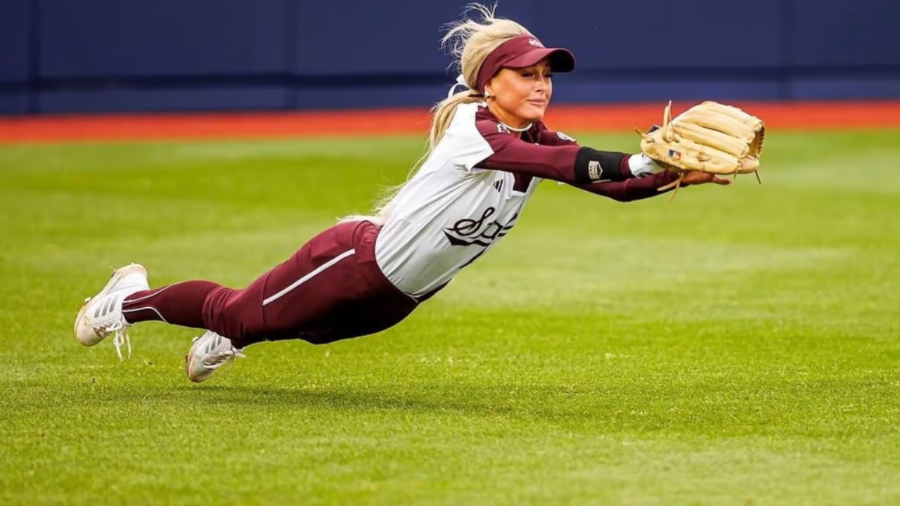 Hottest Softball Players of All Time