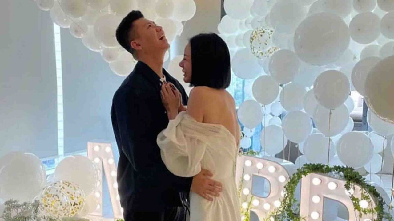 A Lim Kim is married to Kho Bin Kai