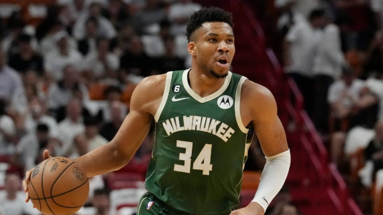 Giannis Antetokounmpo Biography