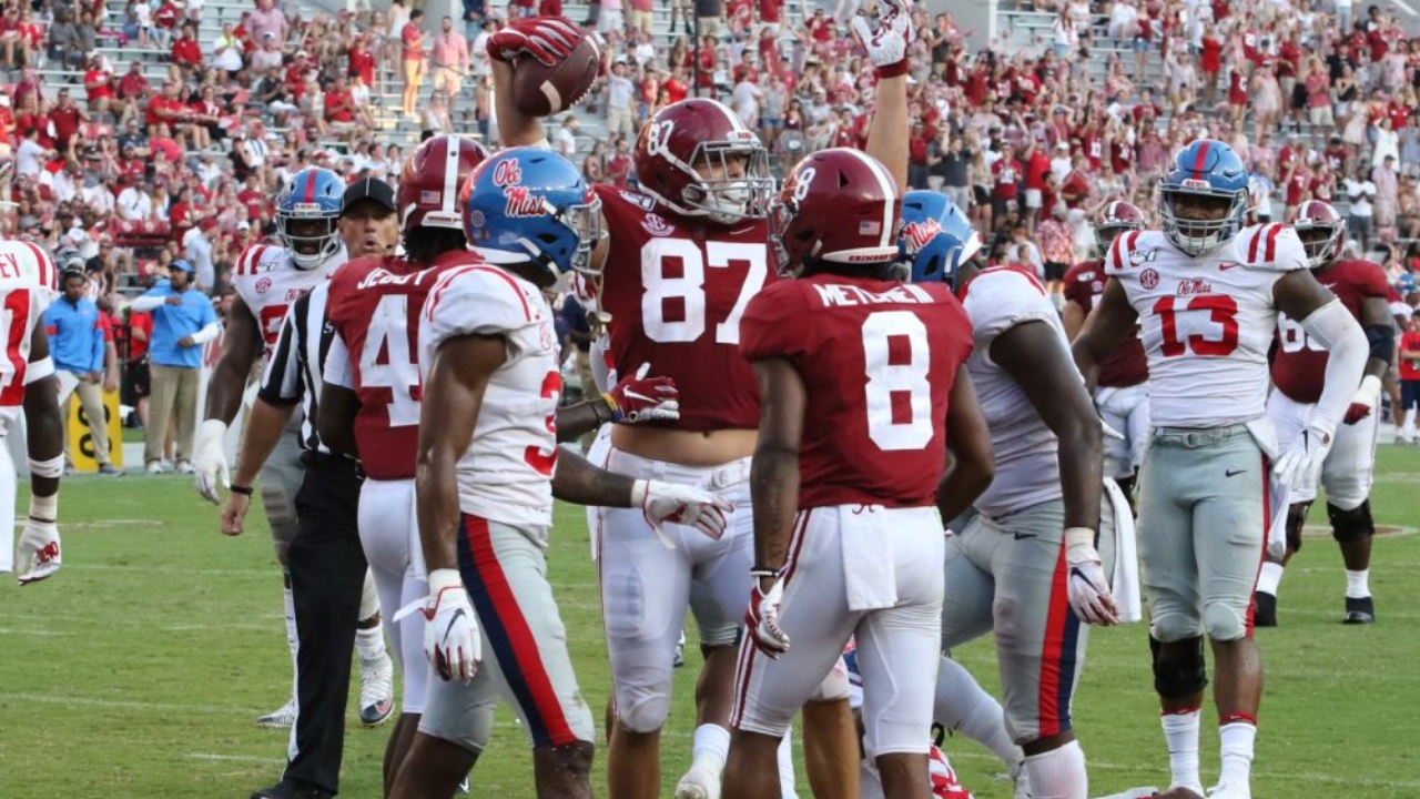 How Tight Should Football Pants Be