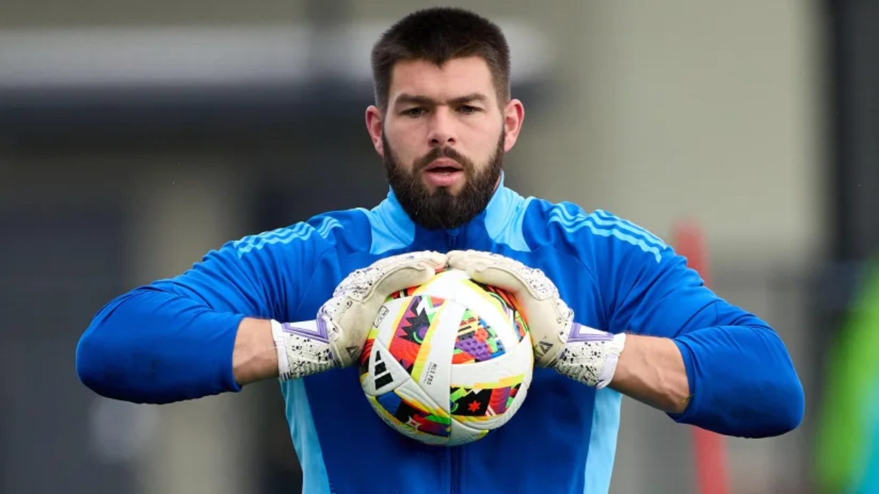 Maxime Crepeau Net Worth Details