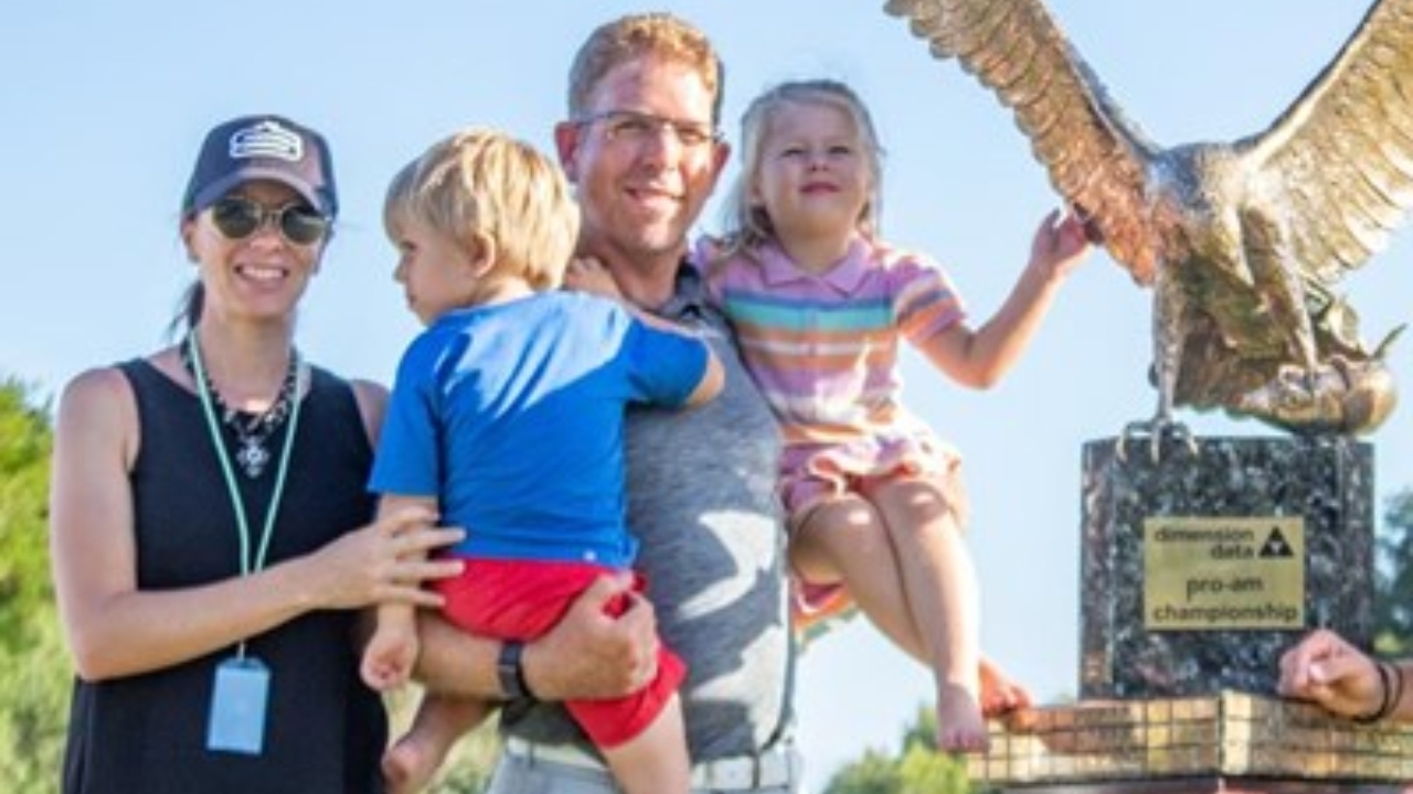 Oliver Bekker is married Alra Bekker
