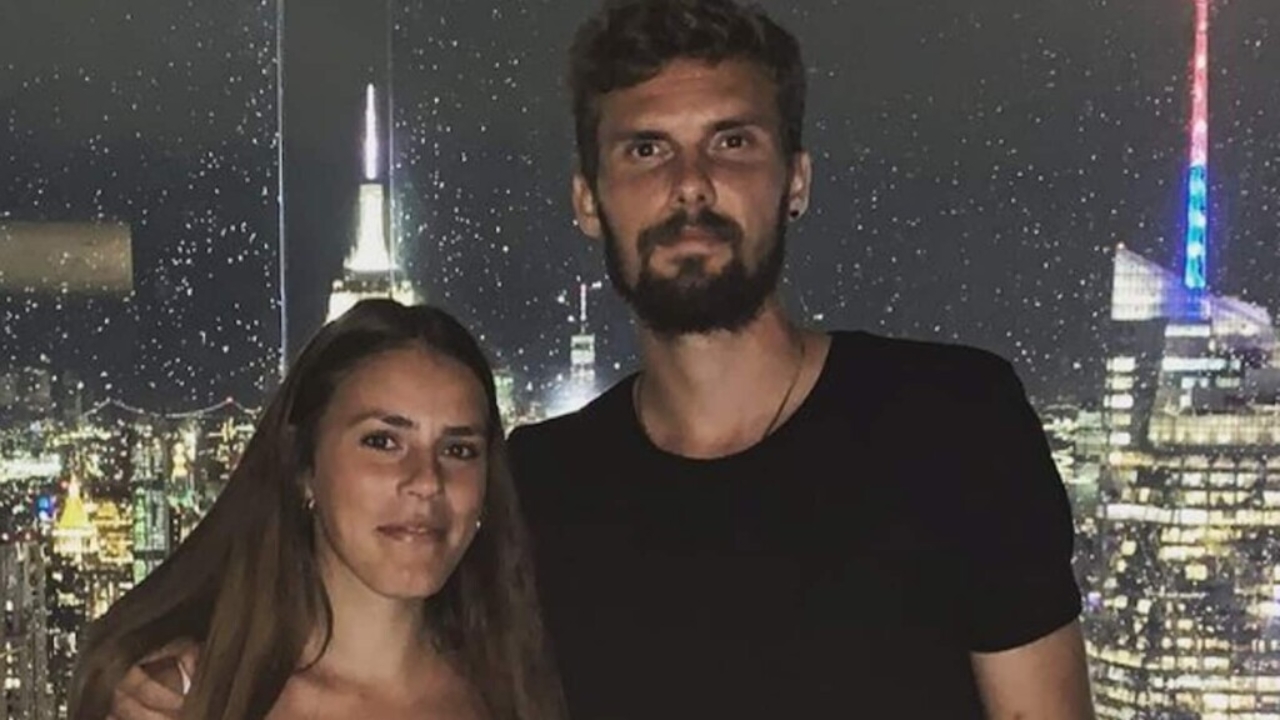 Oscar Otte is currently in a relationship with Emma Piia