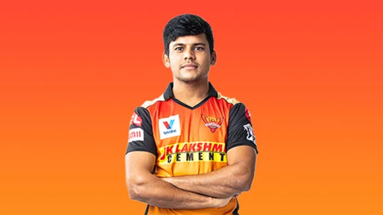 Priyam Garg Net Worth Details