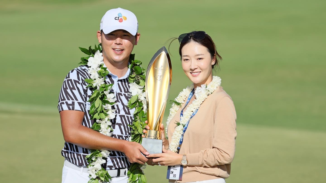 Si Woo Kim wife Ji Hyun Oh