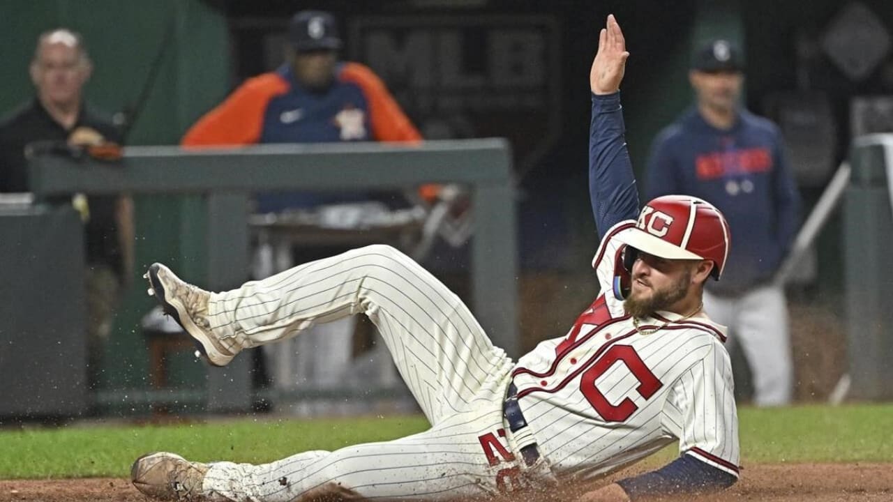 What is a Slash Bunt in Baseball? Surprise Sports