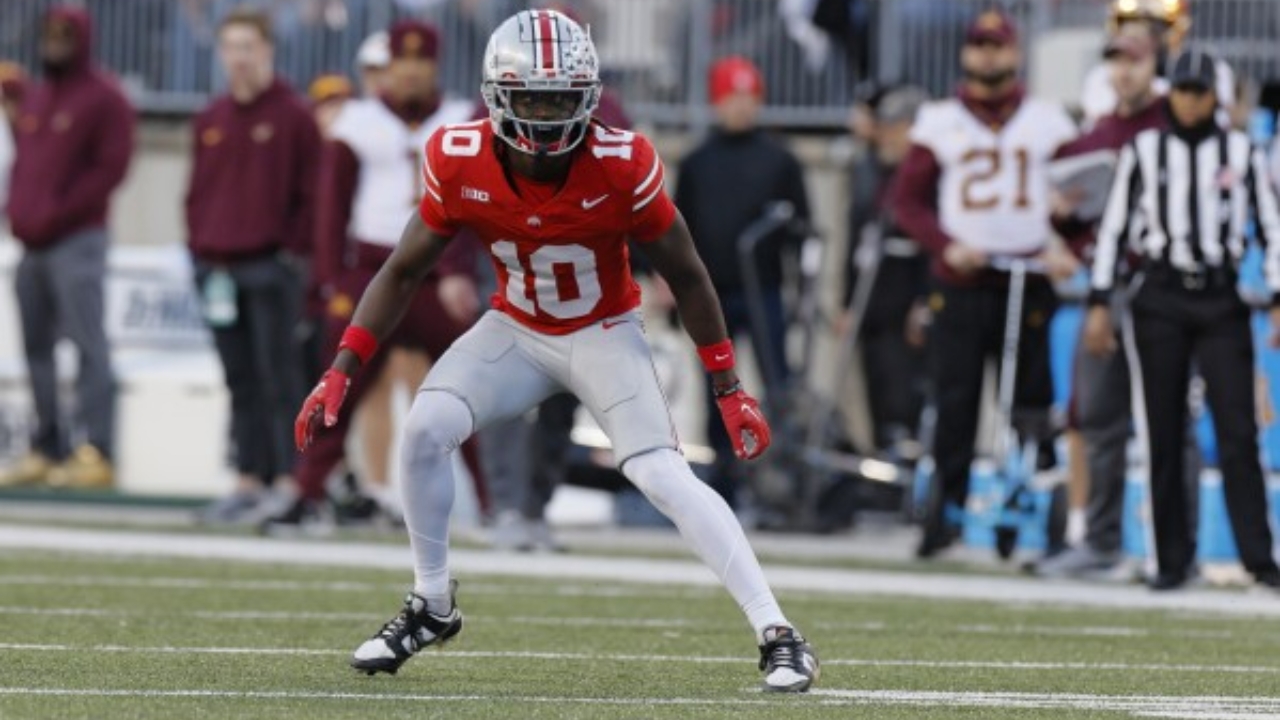 What Footballs Do Colleges Use
