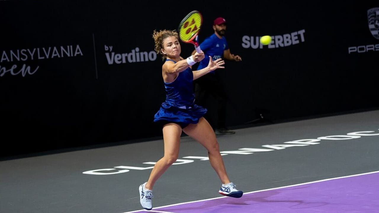 Tennis Rallying What is a Rally in Tennis? - Surprise Sports