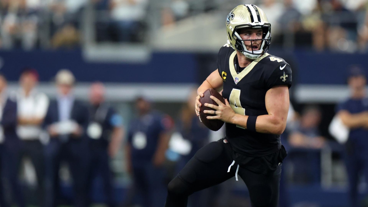 Derek Carr Net Worth Details