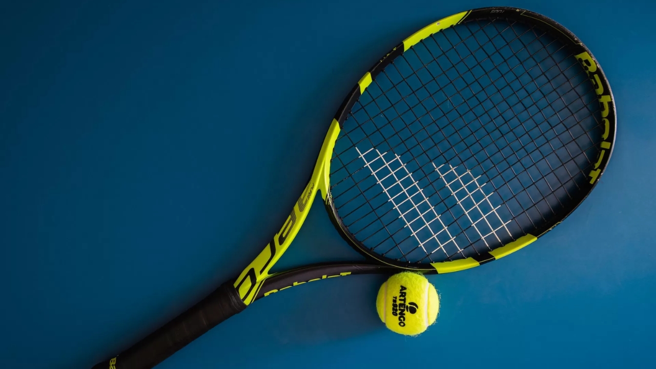 How to Clean Tennis Racket Grip