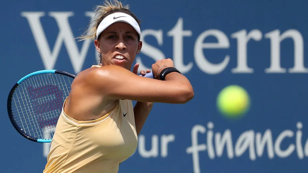 How to Hit a Backhand Tennis Shot
