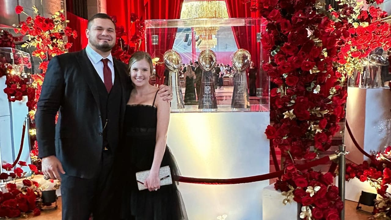 Nick Allegretti wife Christina Chillon