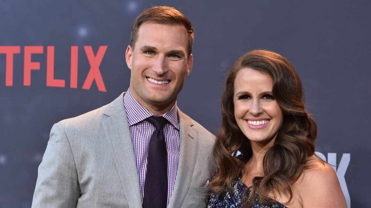Kirk Cousins Wife Julie Hampton