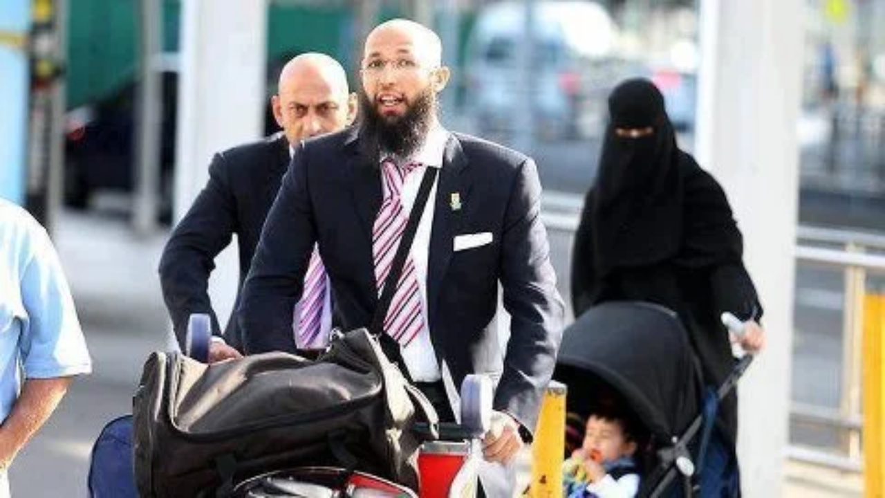 Hashim Amla's wife is Sumaiyah Amla