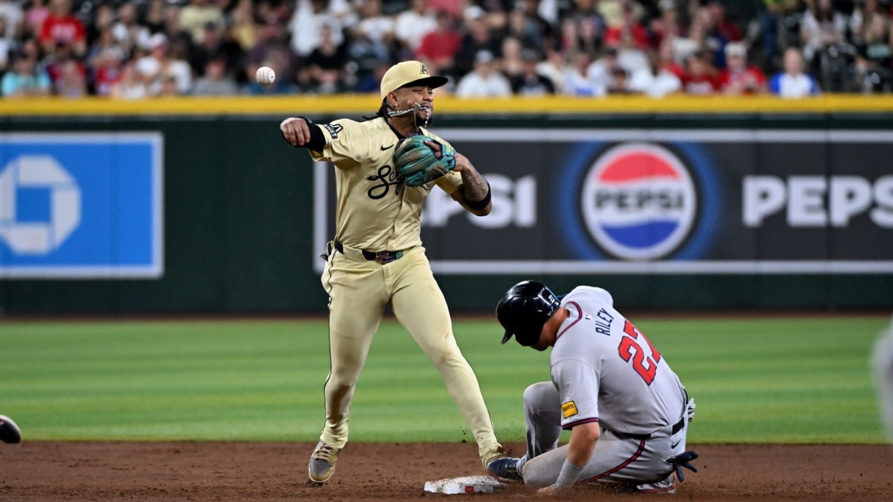 What Is The Definition Of A 6-4-3 Double Play In Baseball (1)