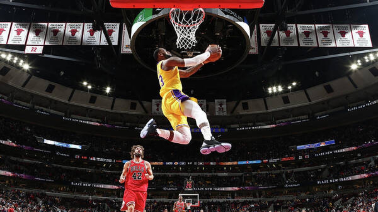LeBron James Biography