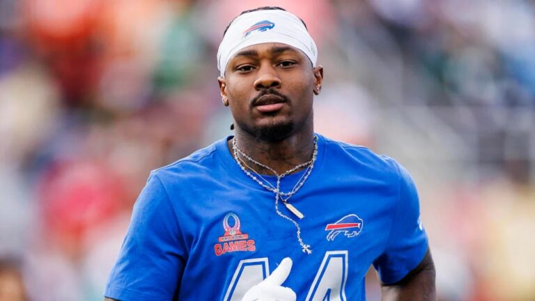 Stefon Diggs 2025: Net Worth, Career Details, Earnings, and - Stefon Diggs Net Worth: NFL Salary, Endorsements & Assets