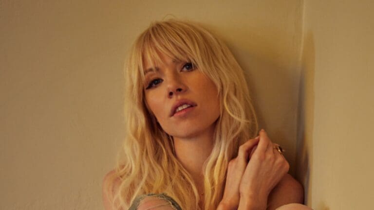 Carly Rae Jepsen Net Worth Details