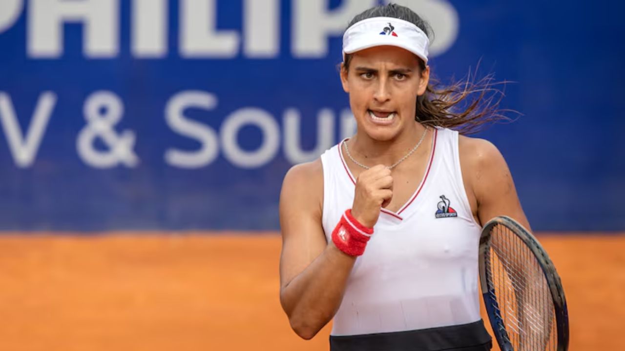 Maria Lourdes Carle Net Worth