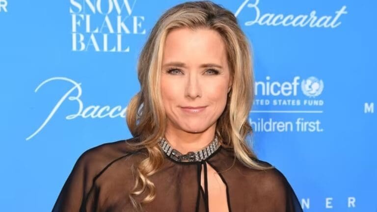 Téa Leoni's Net Worth Details