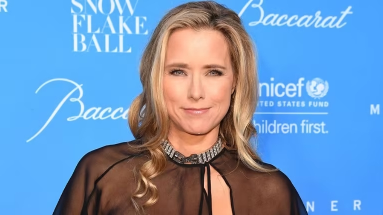 Téa Leoni's Net Worth Details