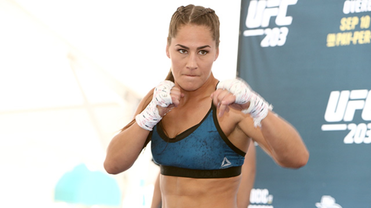 Jessica Eye Net Worth Details
