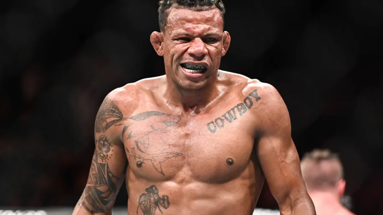 Alex Oliveira Net Worth Details