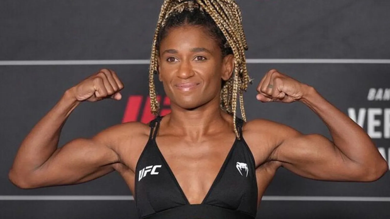 Angela Hill Net Worth Details