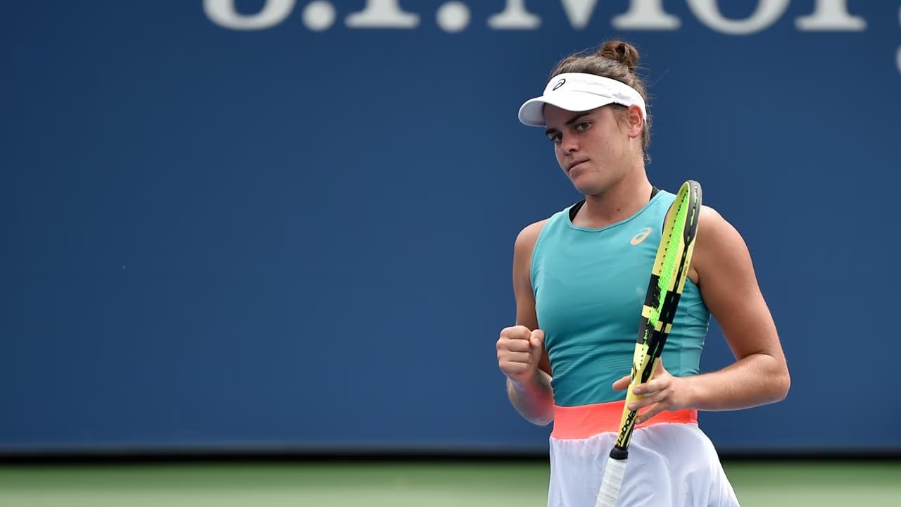 Jennifer Brady Biography