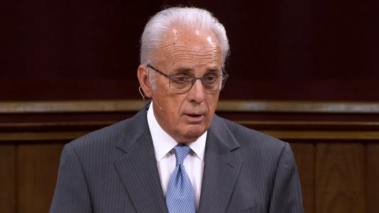 John MacArthur Net Worth Details