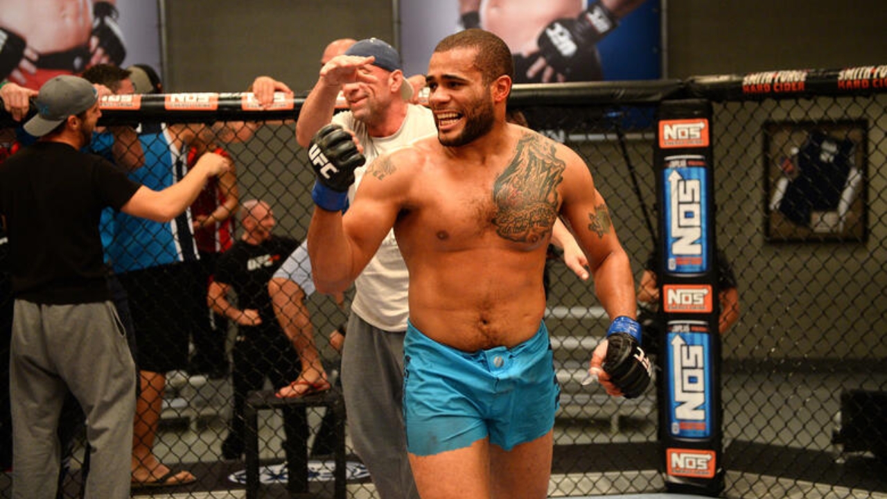 Roger Zapata 2024 Net Worth, Fight Purses, Records SurpriseSports