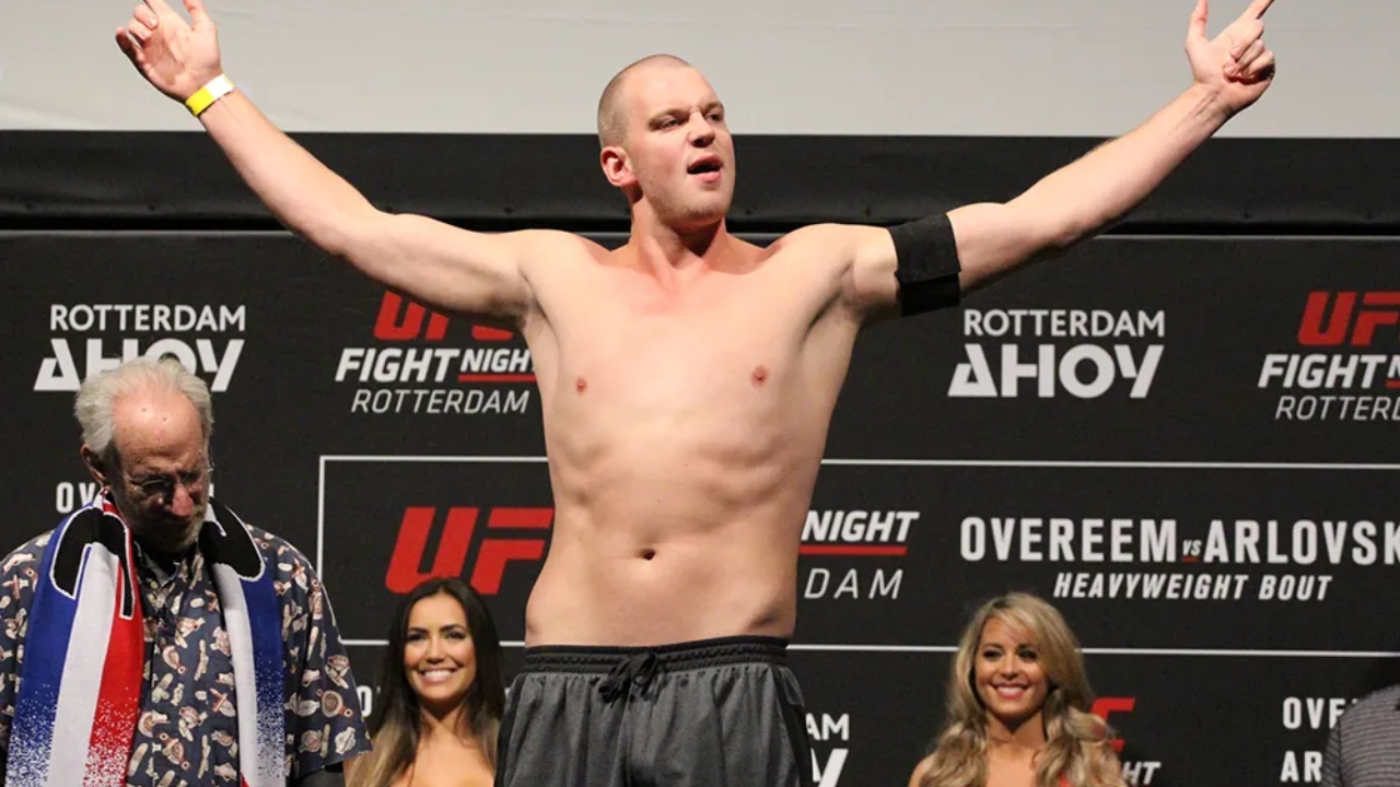 Stefan Struve Net Worth Details
