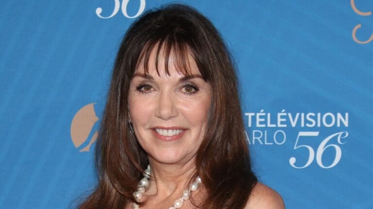 Stepfanie Kramer Net Worth Details