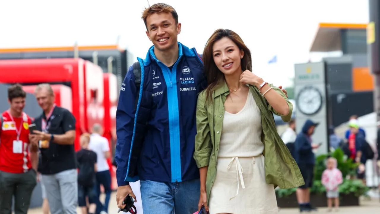 Lily is currently in a relationship with Alex Albon
