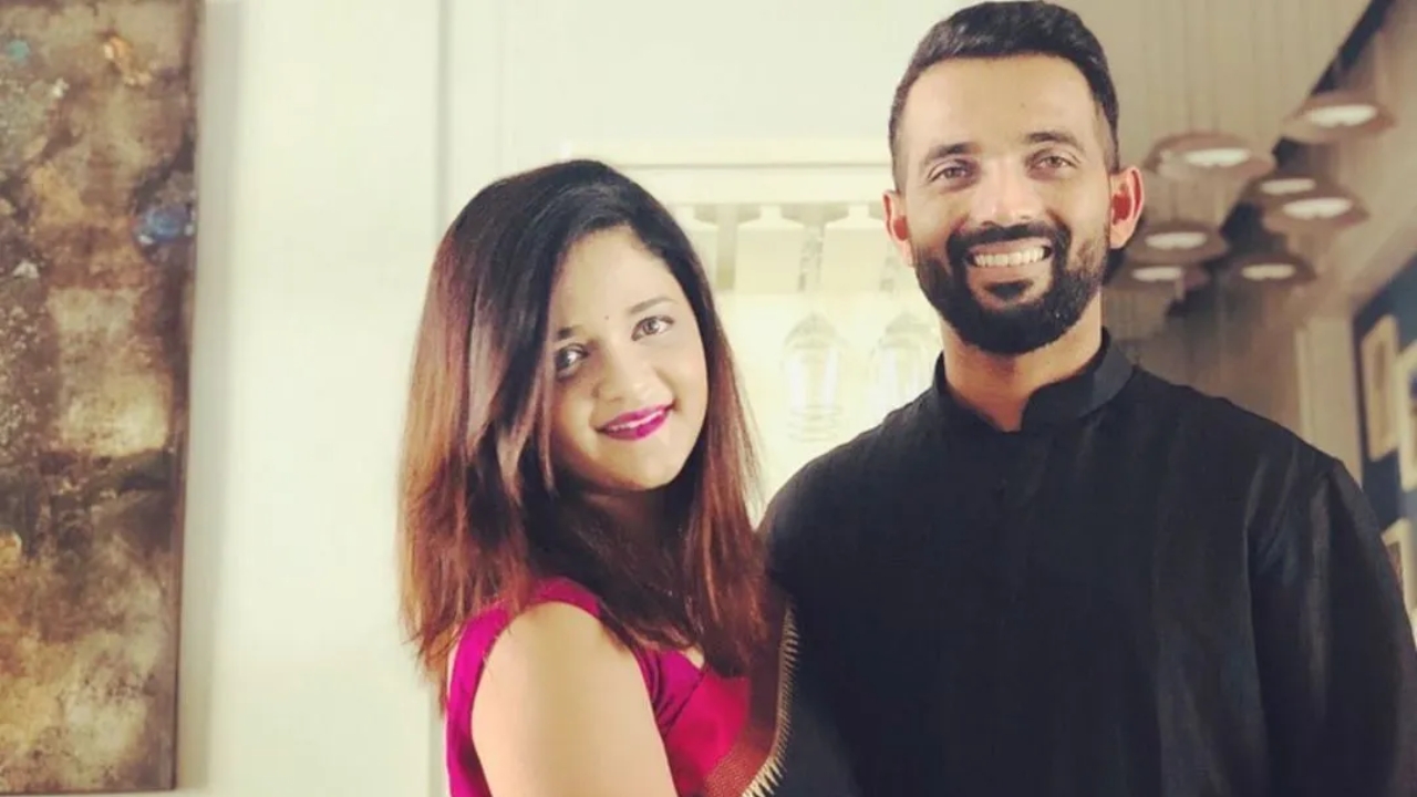 Madhukar Rahane with his wife Radhika Dhopavkar