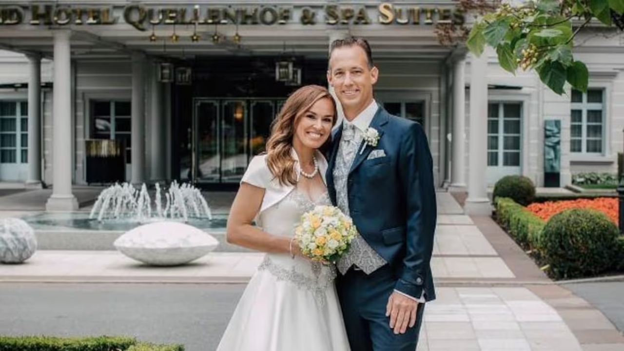 Martina Hingis 2025 Net Worth, Career Earnings, Husband Surprise Sports