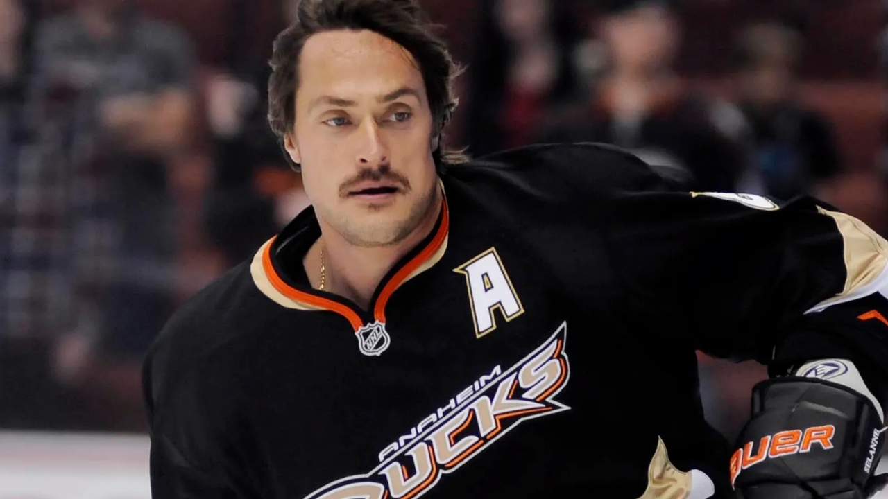 Teemu Selanne Biography