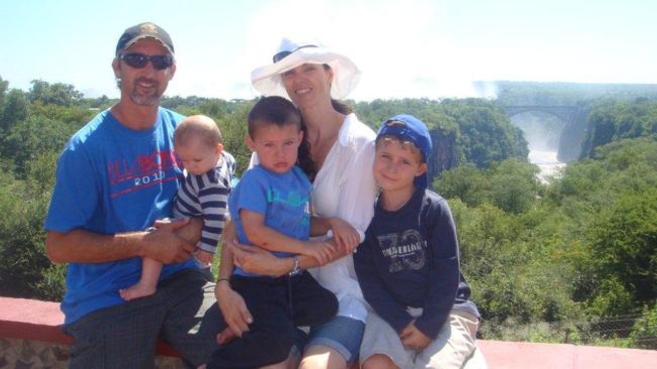 Jason Gillespie is married to Anna Gillespie