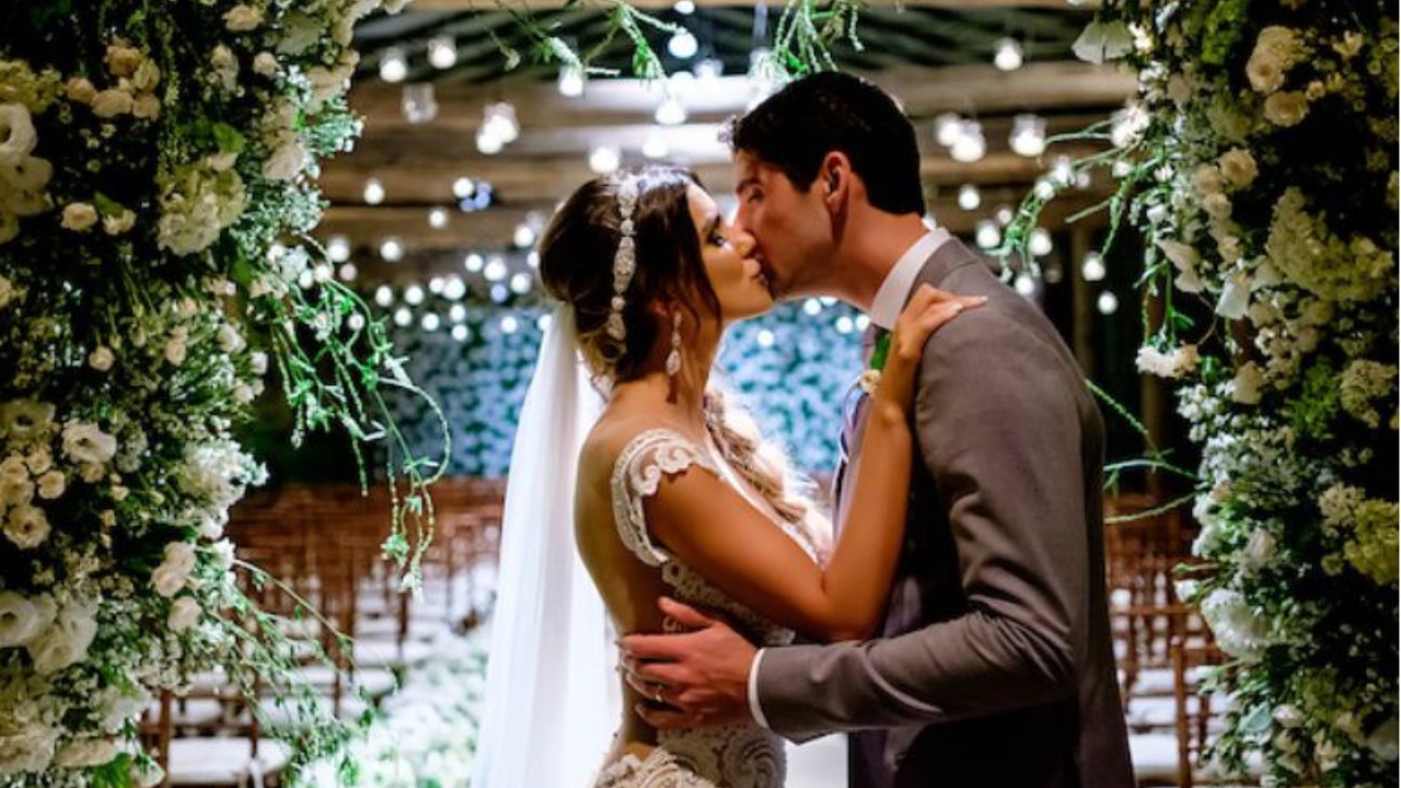 Thomaz Bellucci is married to Gabriela Cabrini