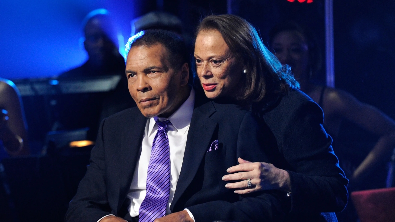 Muhammad Ali with his wife Lonnie Williams