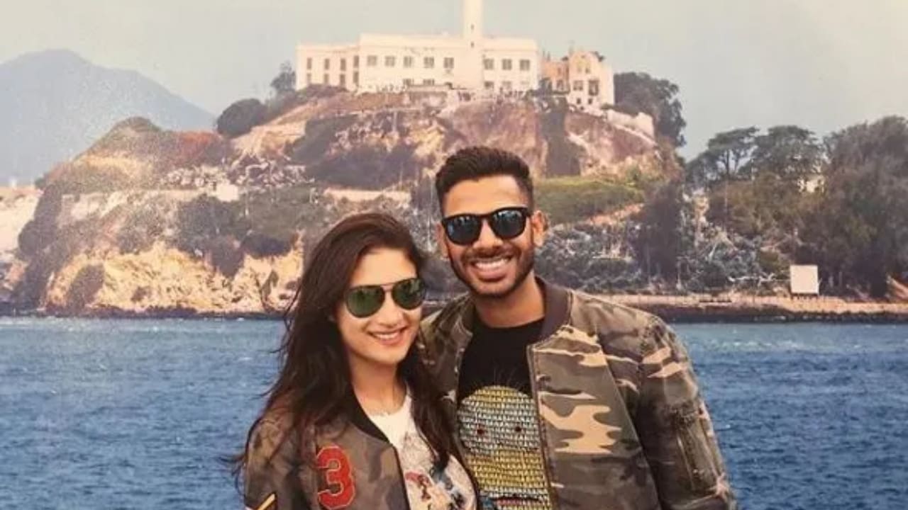 Manoj Tiwary is married to Sushmita Roy