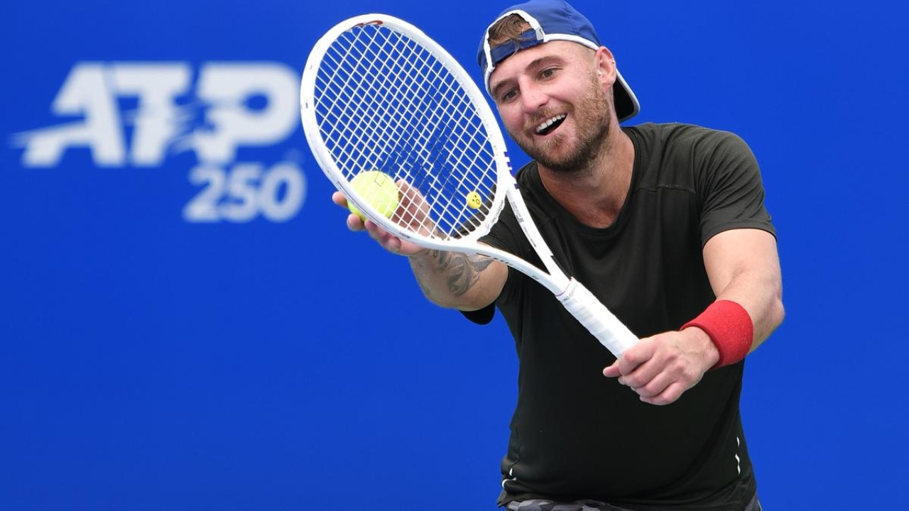 Omar Jasika’s Net Worth Details